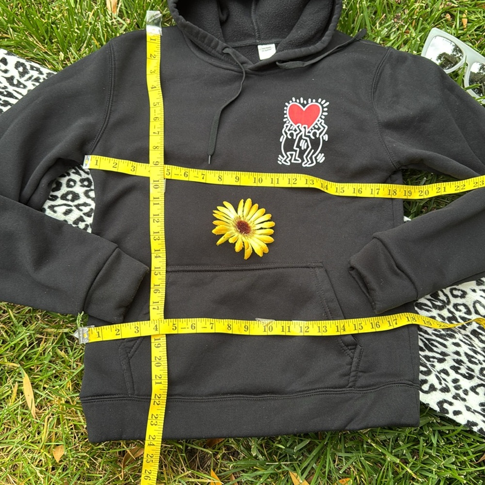 ❤️ KEITH HARING; Popular Uni-Sex Black Graphic Hoody Fits Men’s S & Misses M! - Picture 7 of 8